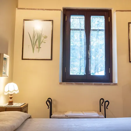 Otel Sasso Rosso Capodacqua (Assisi)