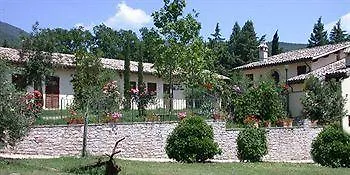 Hotell Sasso Rosso Capodacqua (Assisi)